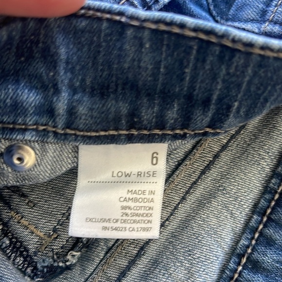 Old navy low rise - Picture 3 of 8